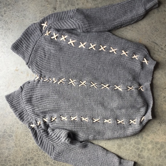 lucky brand sweater - Picture 2 of 2